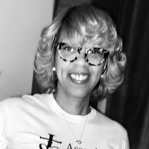 Meet your Posher, Joan-marie